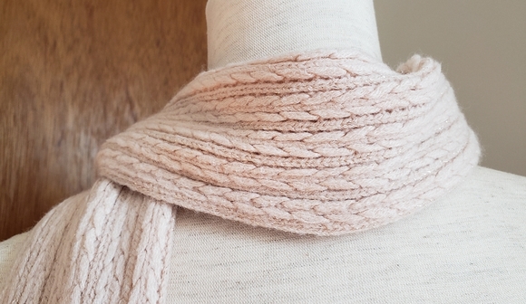 New York & Company shimmery pink scarf - Picture 3 of 4